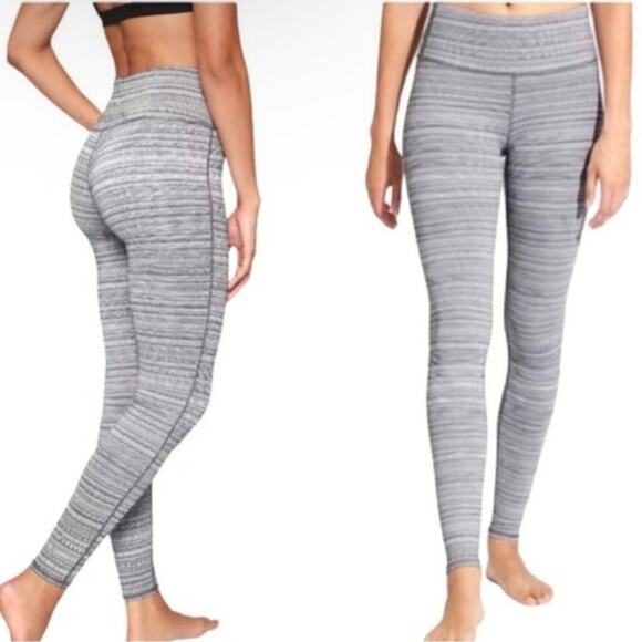 Athleta High Rise Jacquard Chaturanga Leggings Size Small Gray 7/8 Length - Picture 1 of 7